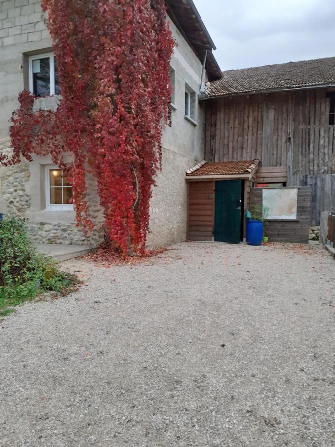 Okami Du Vercors Saint-Laurent-en-Royans Exteriör bild