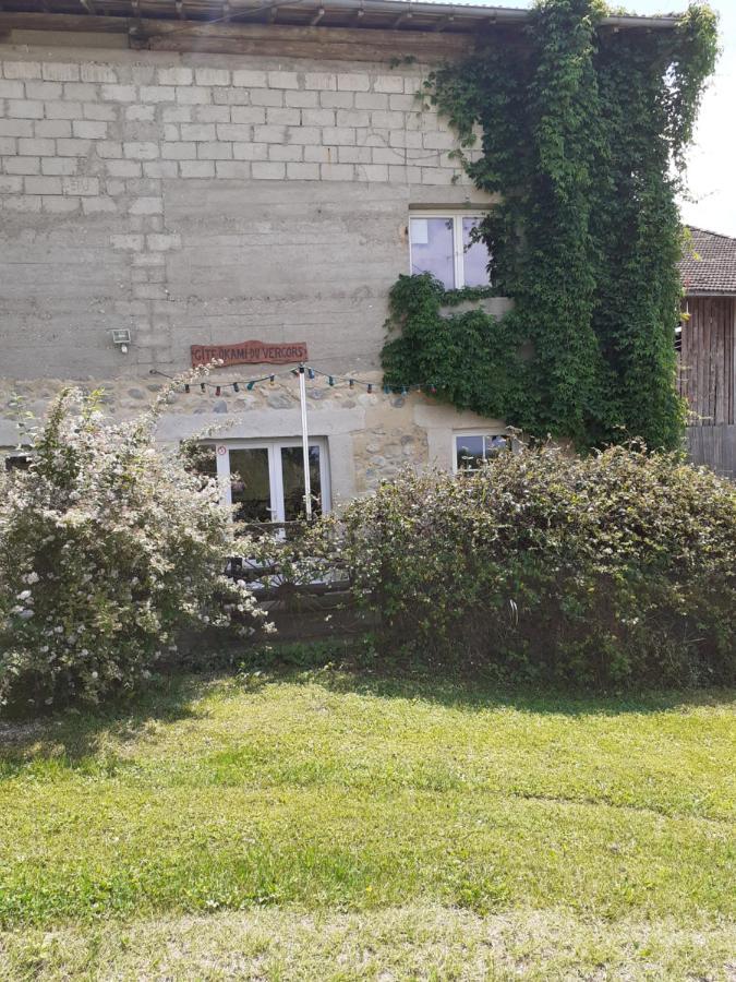 Okami Du Vercors Saint-Laurent-en-Royans Exteriör bild