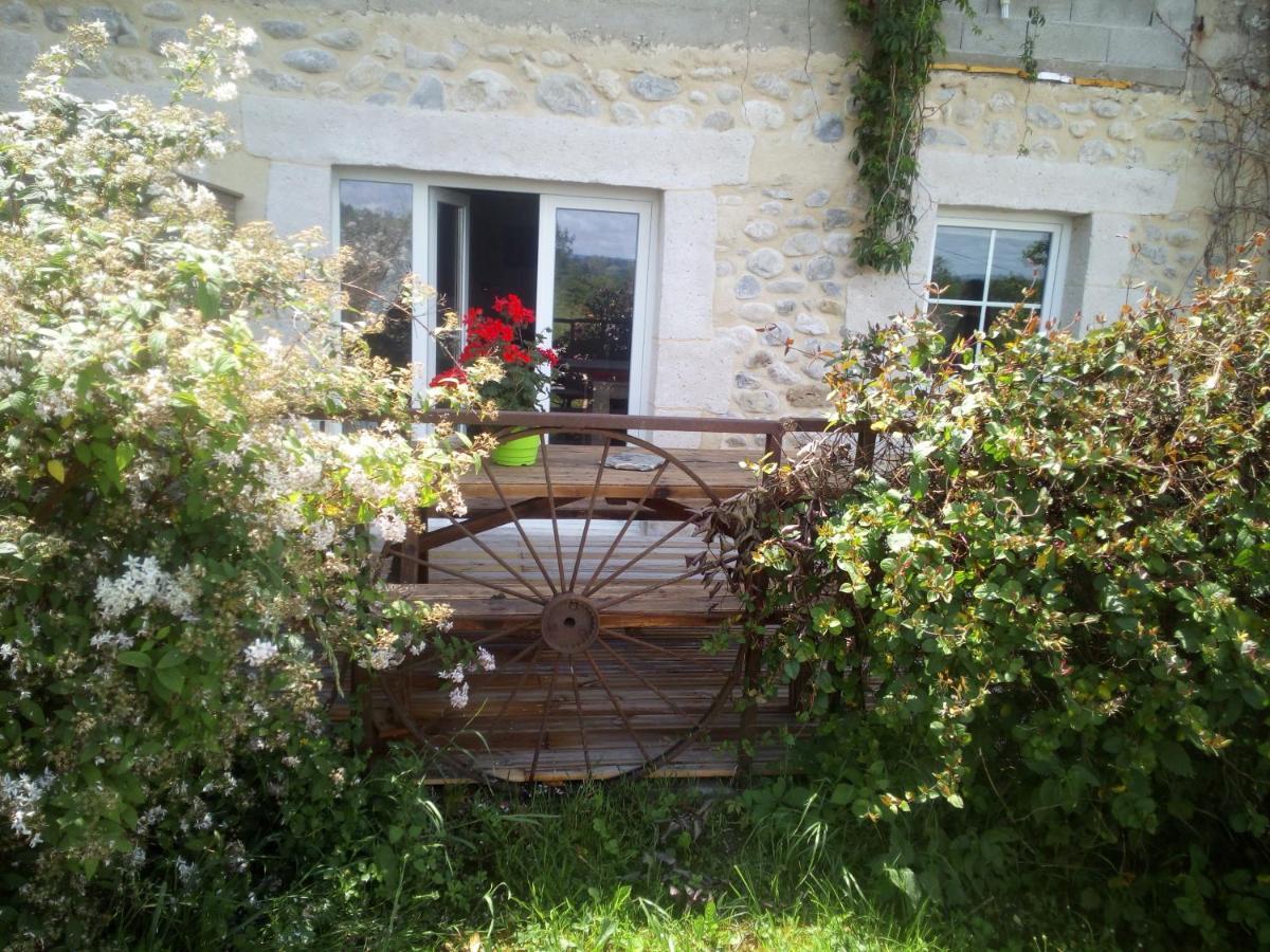 Okami Du Vercors Saint-Laurent-en-Royans Exteriör bild